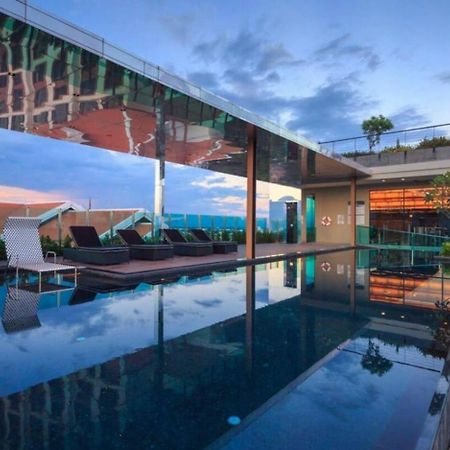 Luxury And Modern Condo In Central Chiang Mai - Astra Condo Buitenkant foto