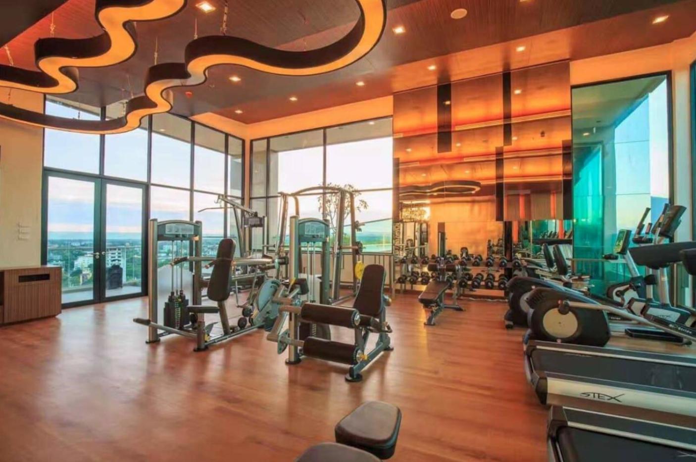 Luxury And Modern Condo In Central Chiang Mai - Astra Condo Buitenkant foto