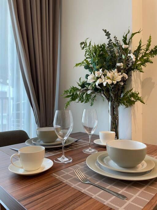 Luxury And Modern Condo In Central Chiang Mai - Astra Condo Buitenkant foto